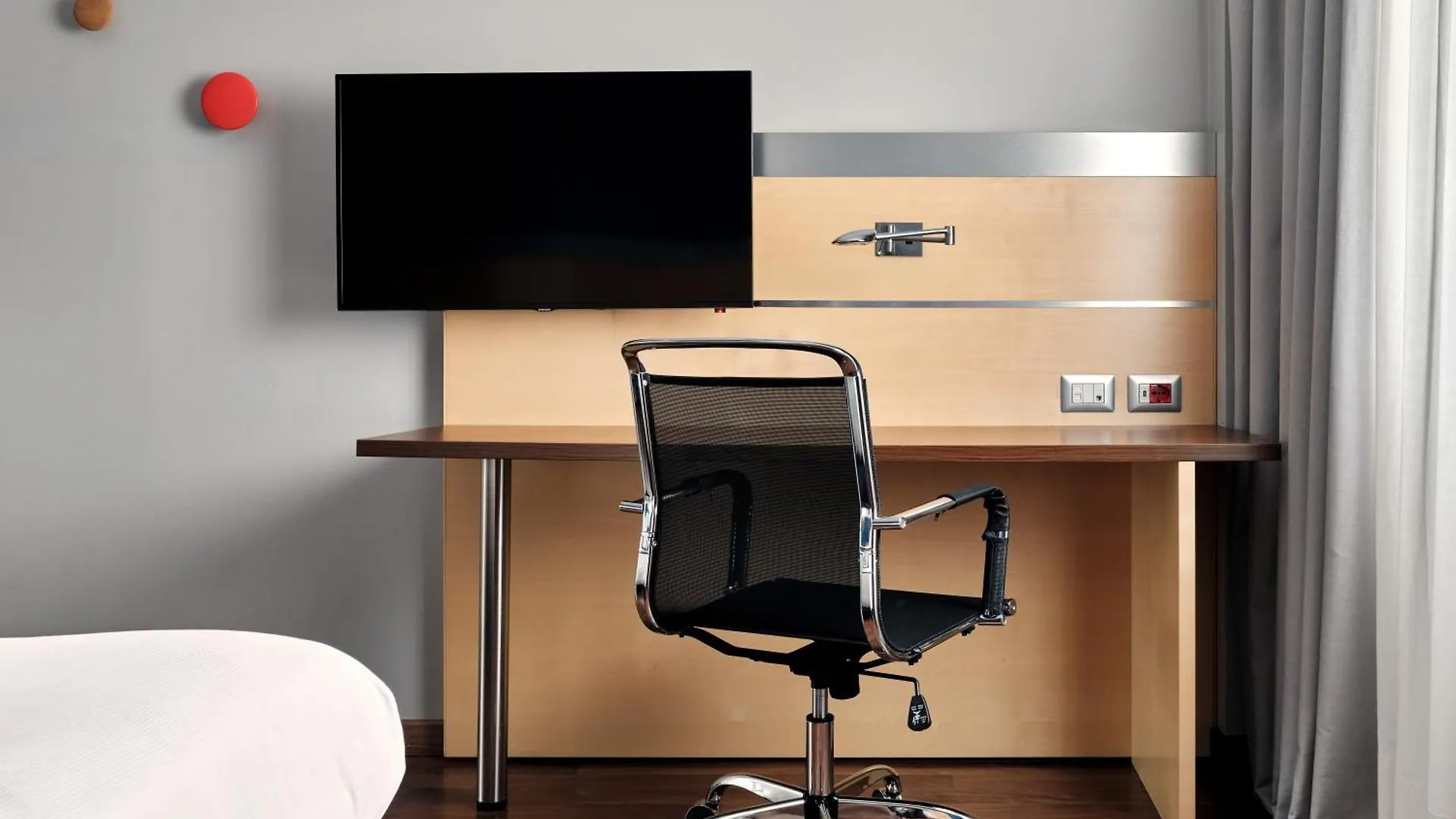 Hotel Holiday Inn Express Milan-Malpensa Airport By Ihg Somma Lombardo