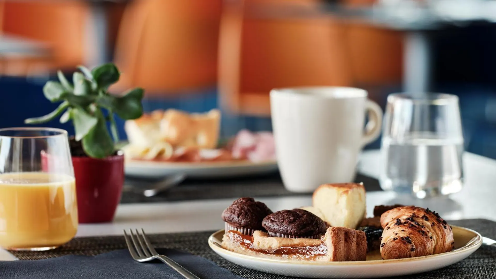 Holiday Inn Express Milan-Malpensa Airport By Ihg Somma Lombardo