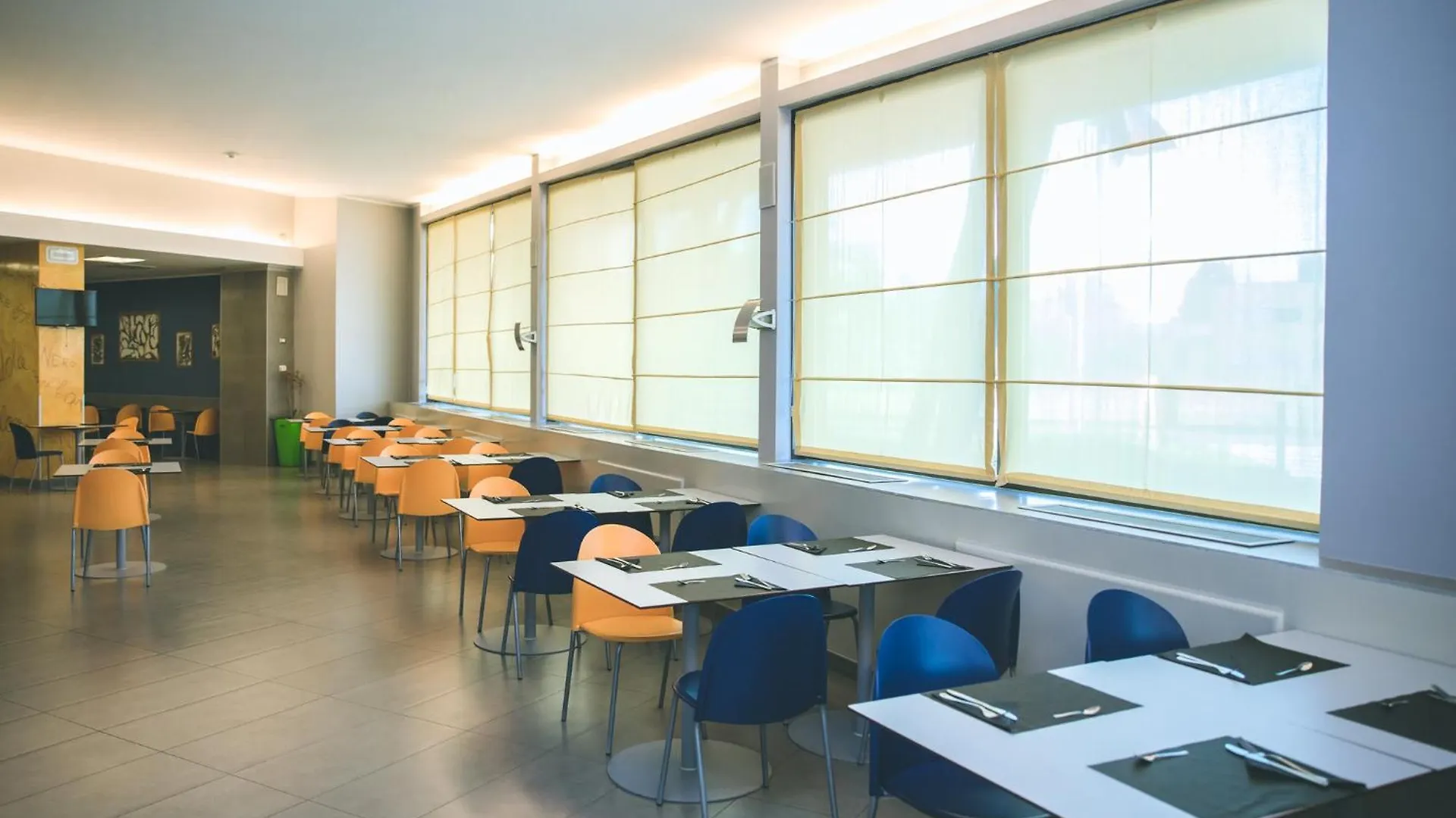 Hotel Holiday Inn Express Milan-Malpensa Airport By Ihg Somma Lombardo
